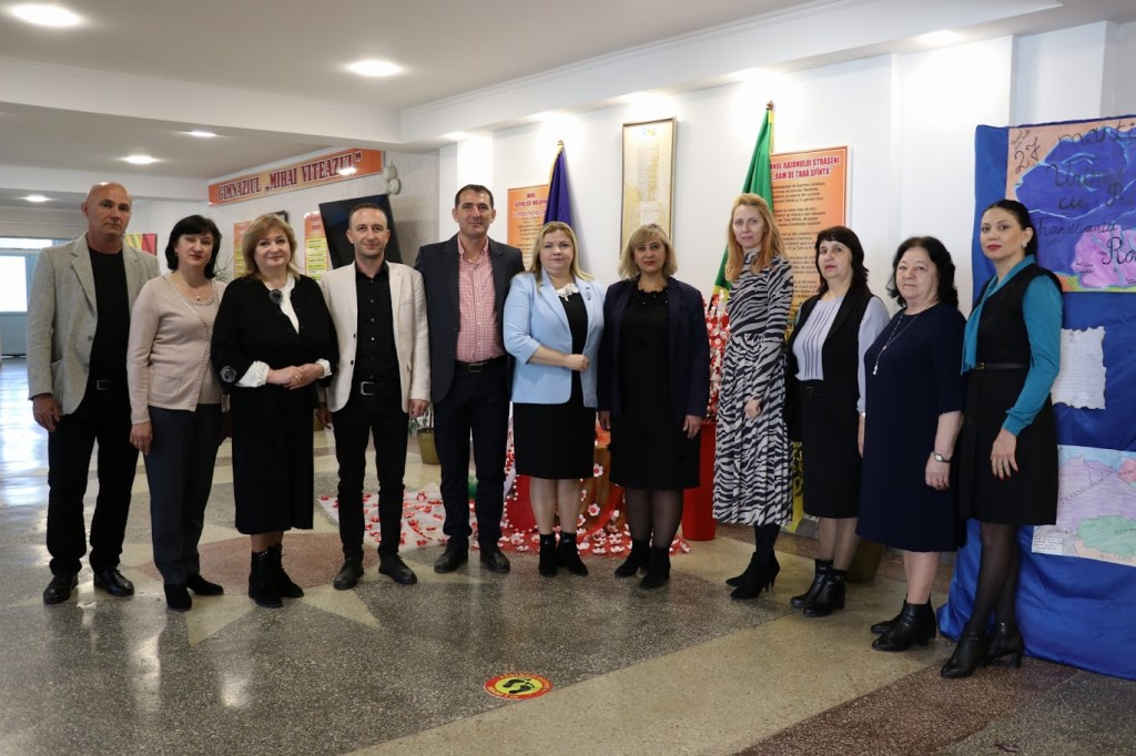 Profesori de istorie gorjeni într-un proiect educațional transfrontalier româno-moldovean