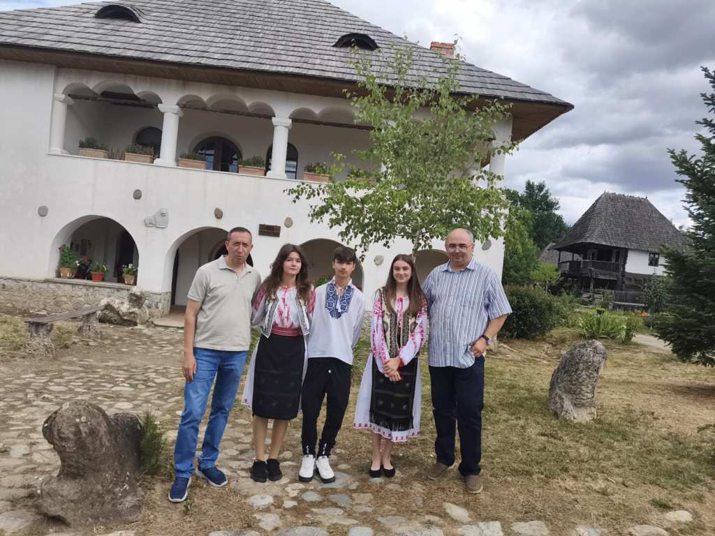 Elevii de la Școala Gimnazială ”Antonie Mogoș”, cercetare pe Valea&nbsp;Jaleșului