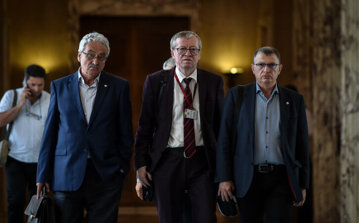 Haos în Educație, sindicaliștii  cer demisia ministrului David după ce au pichetat&nbsp;MEC