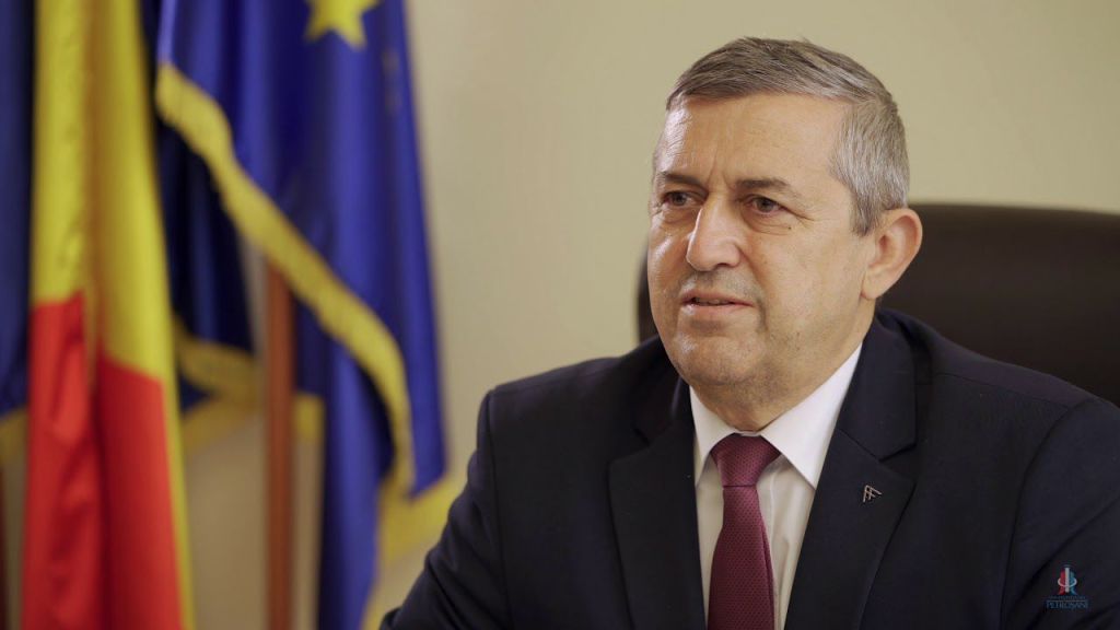 Rectorul Universității din Petroșani blocat de războiul din Asia